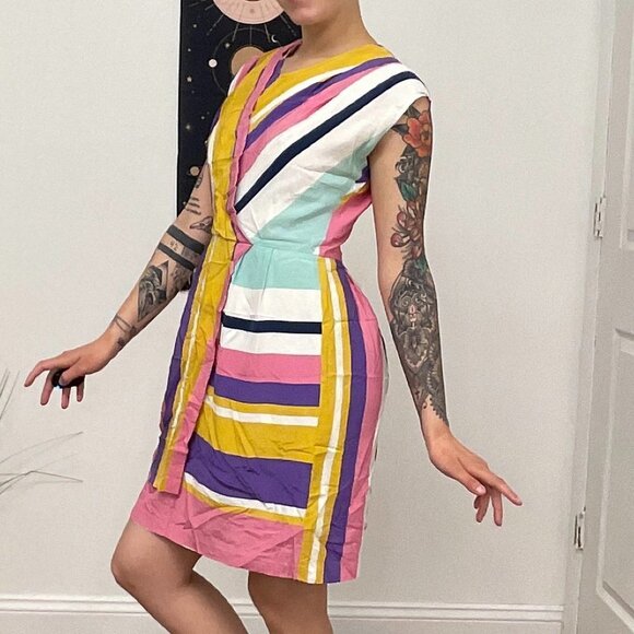 Slate & Willow Combo Striped Faux Wrap Dress Cap Sleeve Size 8 Pink/Yellow - Picture 13 of 16